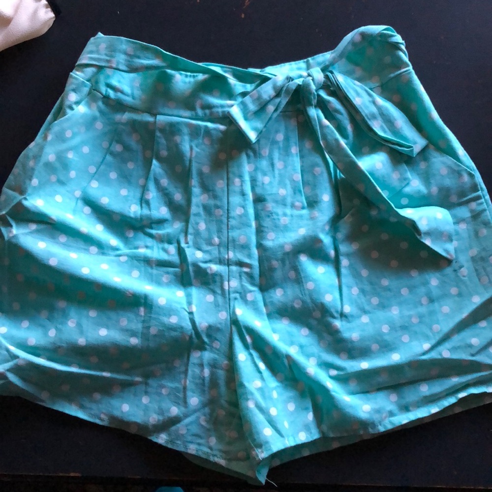 🌷5 for $10🌷 boutique polka dot shorts